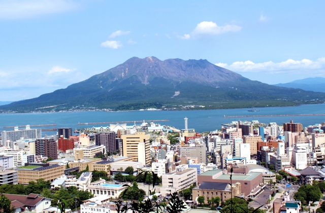 九州と北海道はどっちが広いの？人口は？旅行に行くならどっちがおおすめ？